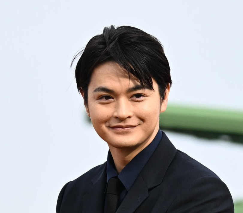 瀬戸康史（2025年撮影）