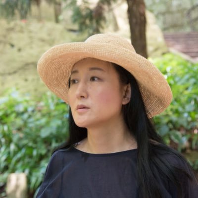 柳美里さんのXプロフィル写真