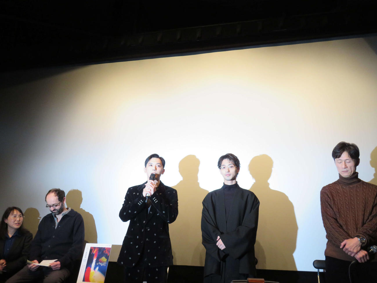カンヌ監督週間in Tokyo 2025で上映された「国宝」舞台あいさつに登壇した、左から吉沢亮、横浜流星、李相日監督（撮影・村上幸将）