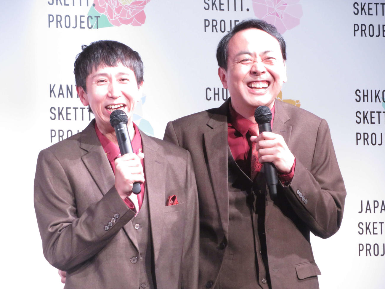 アンガールズ山根良顕、田中卓志（2025年5月撮影）