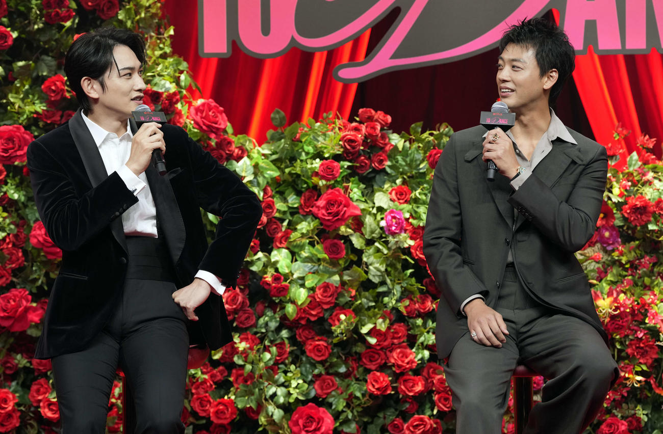 撮影エピソードを語る町田啓太（左）と竹内涼真（撮影・小島史椰）