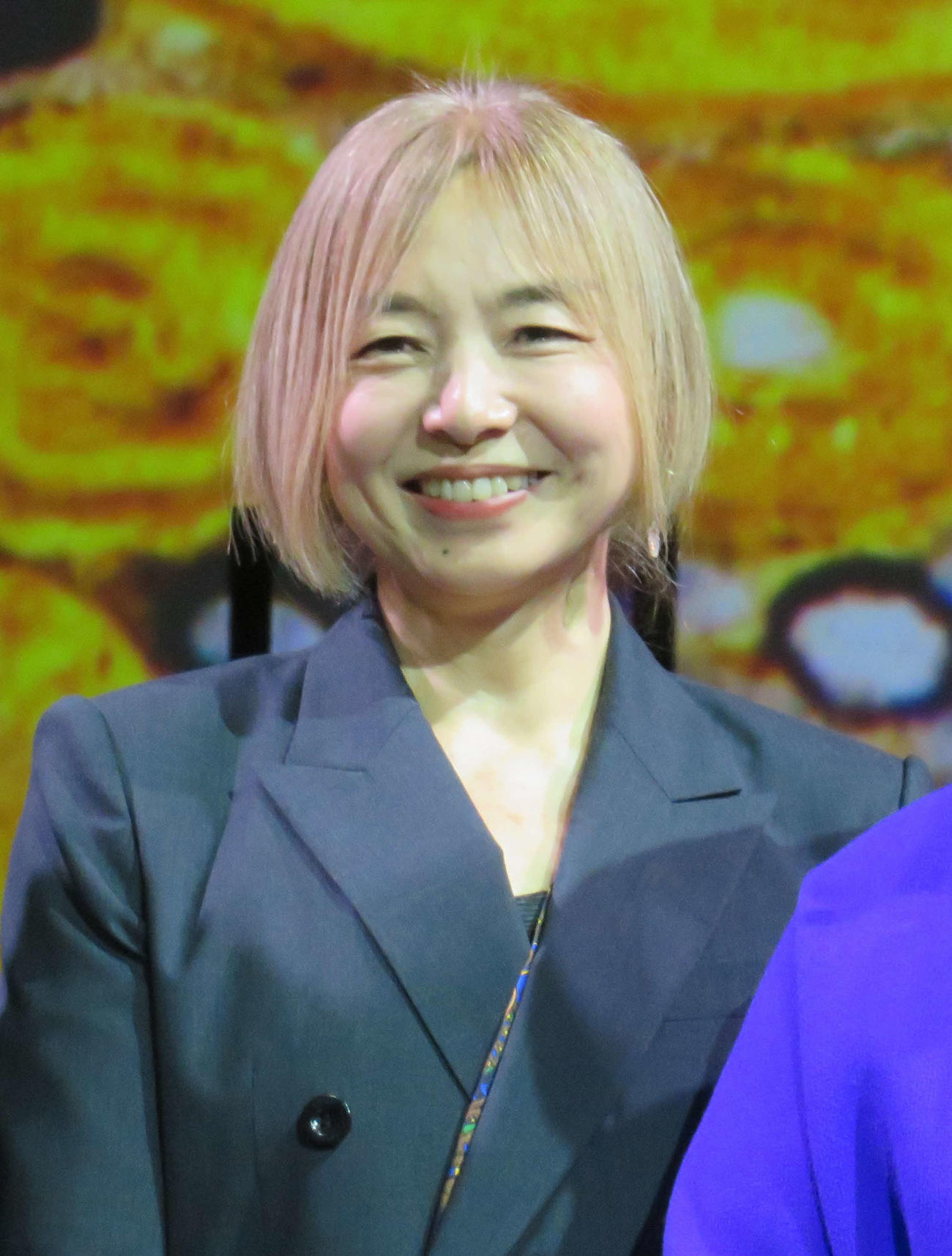 トークイベントを行う山口智子