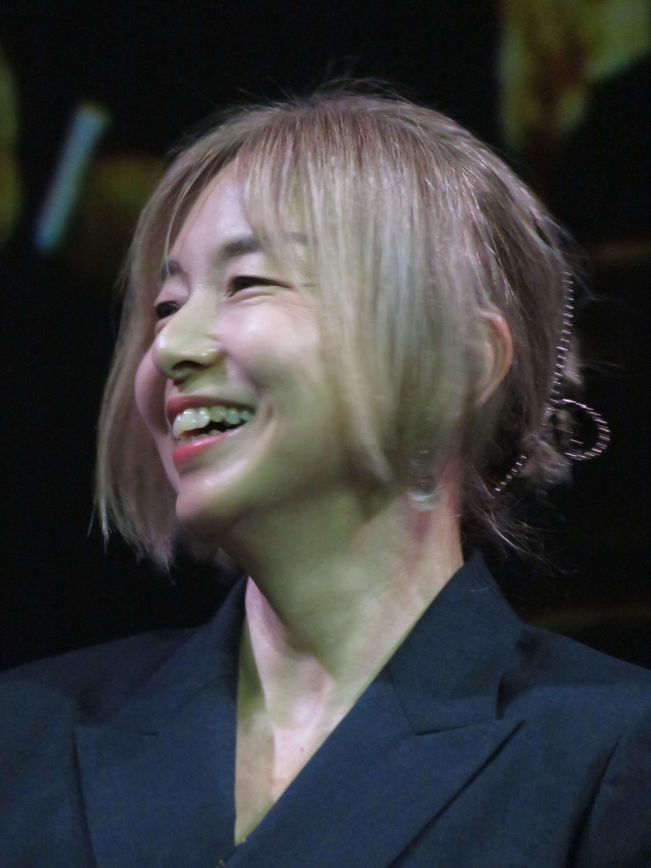 トークイベントを行う山口智子