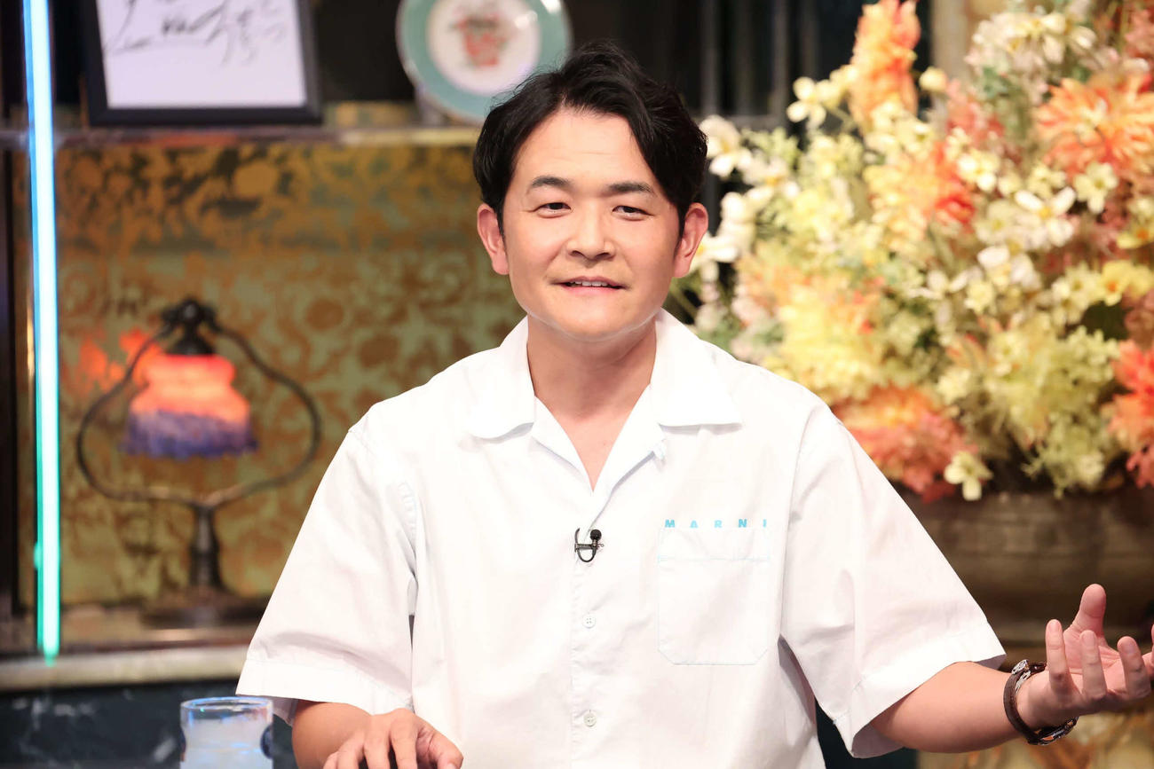 「酒のツマミになる話　最終回だから未公開トーク全部出しますSP」に出演するノブ（（C）フジテレビ）