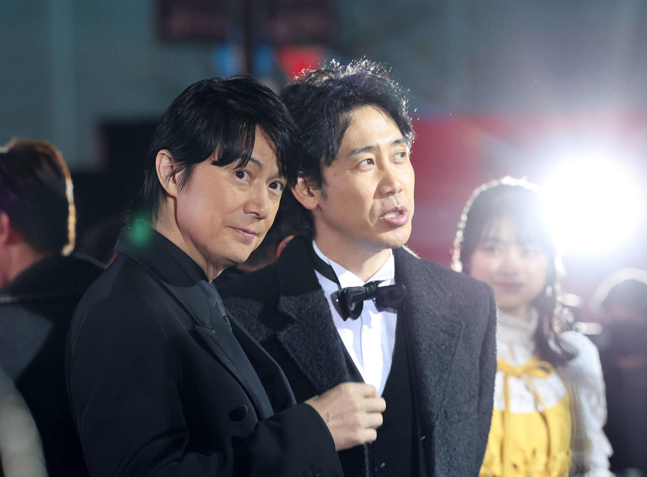 「ラストマン」レッドカーペットセレモニーに臨む福山雅治（左）と大泉洋（撮影・鈴木正人）