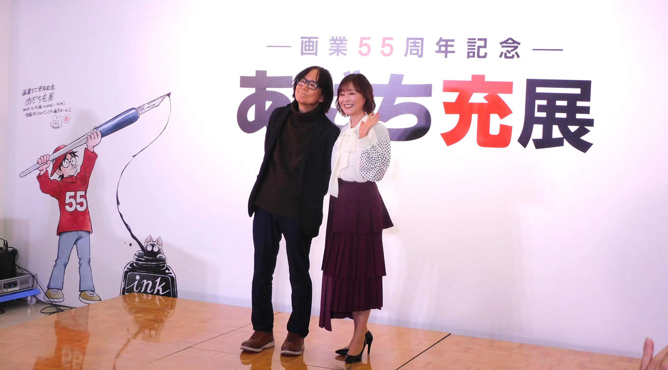 対談を行ったあだち充氏（左）と日高のり子（右）（撮影・寺本吏輝）