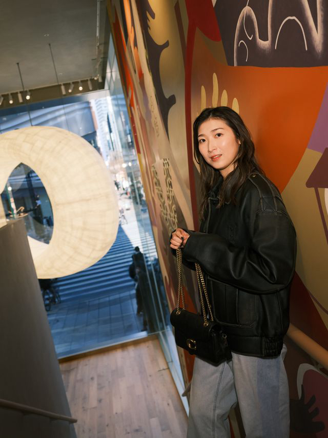 「コーチ　銀座」オープニングイベントに来場した池江璃花子