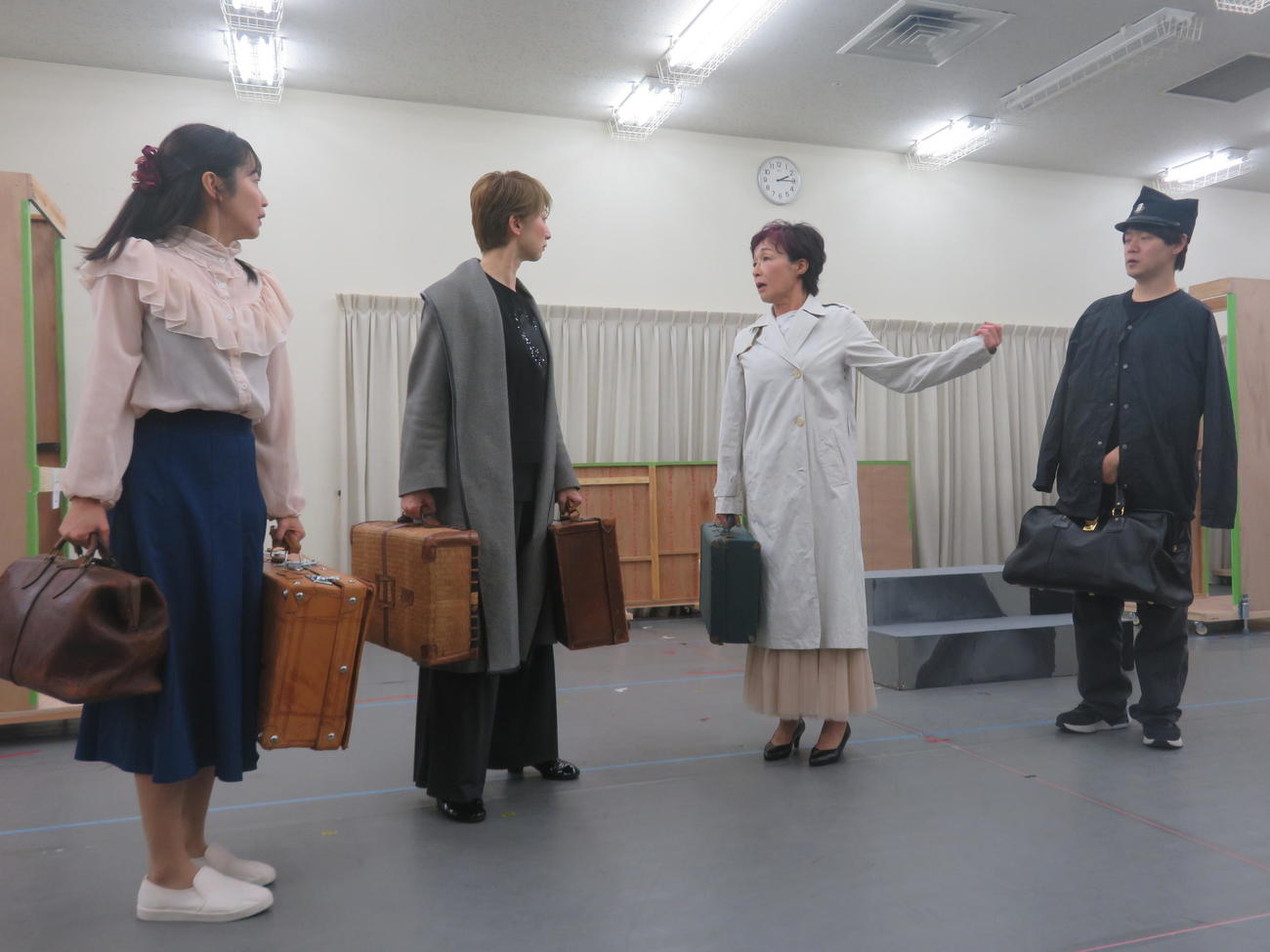 舞台「わが歌ブギウギ－笠置シヅ子物語－」公開舞台稽古のワンシーン（撮影・川田和博）