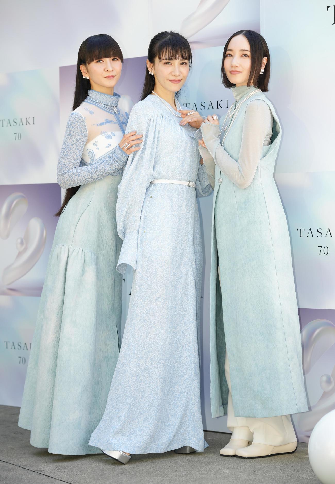 Perfumeのあ～ちゃん（中央）、のっち（右）、かしゆか（2024年4月撮影）