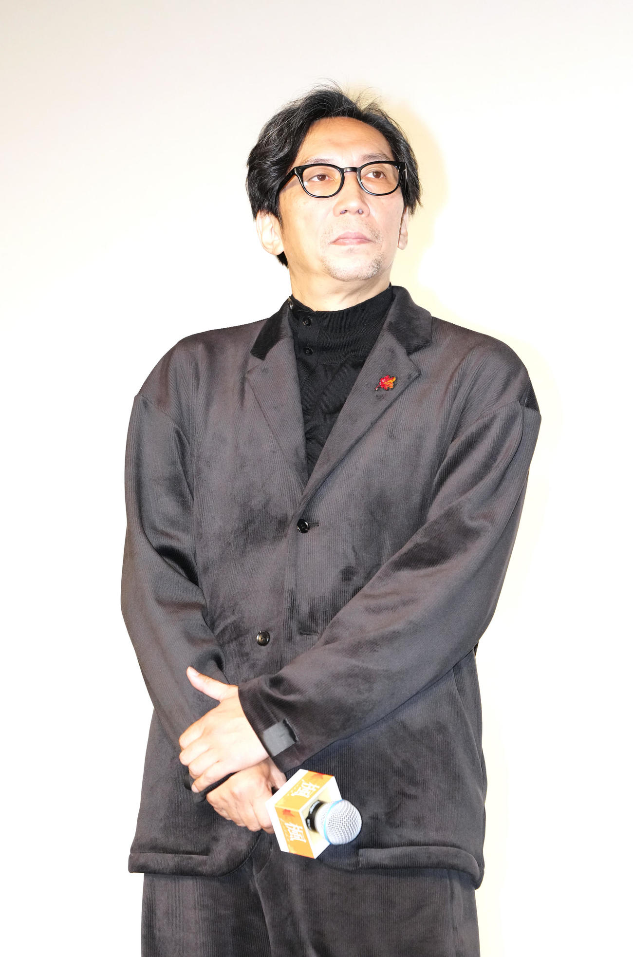 映画「楓」公開記念舞台あいさつに臨む行定勲監督（撮影・江口和貴）