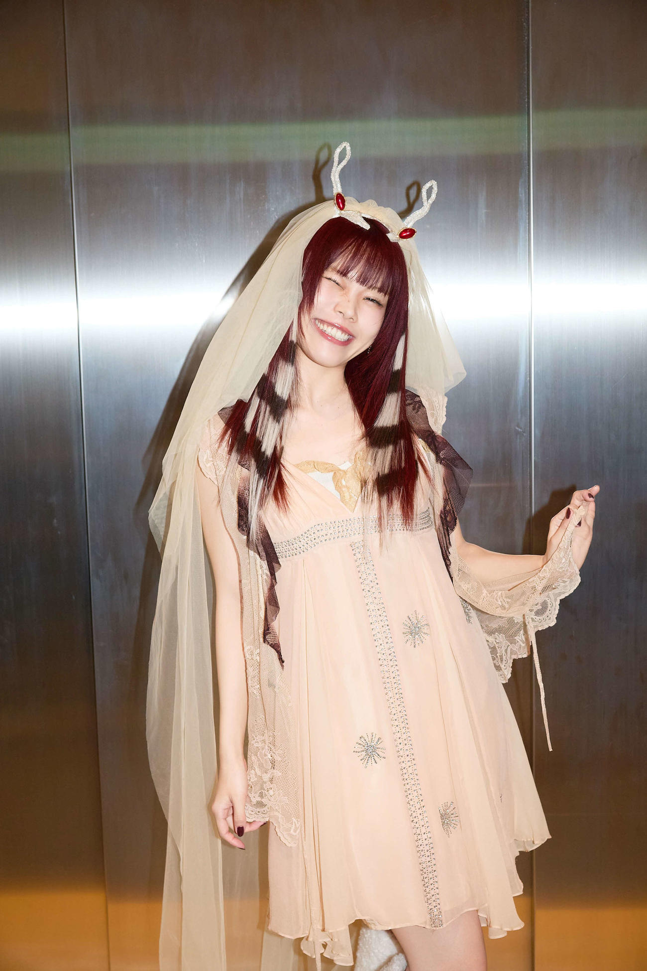ワンマンライブ「nukariari」を行ったアイナ・ジ・エンド（エイベックス提供）
