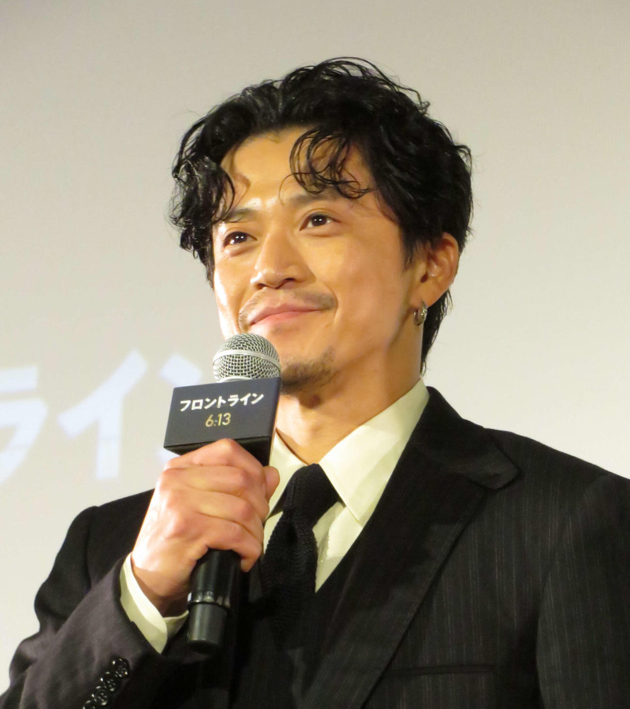 小栗旬（2025年4月撮影）