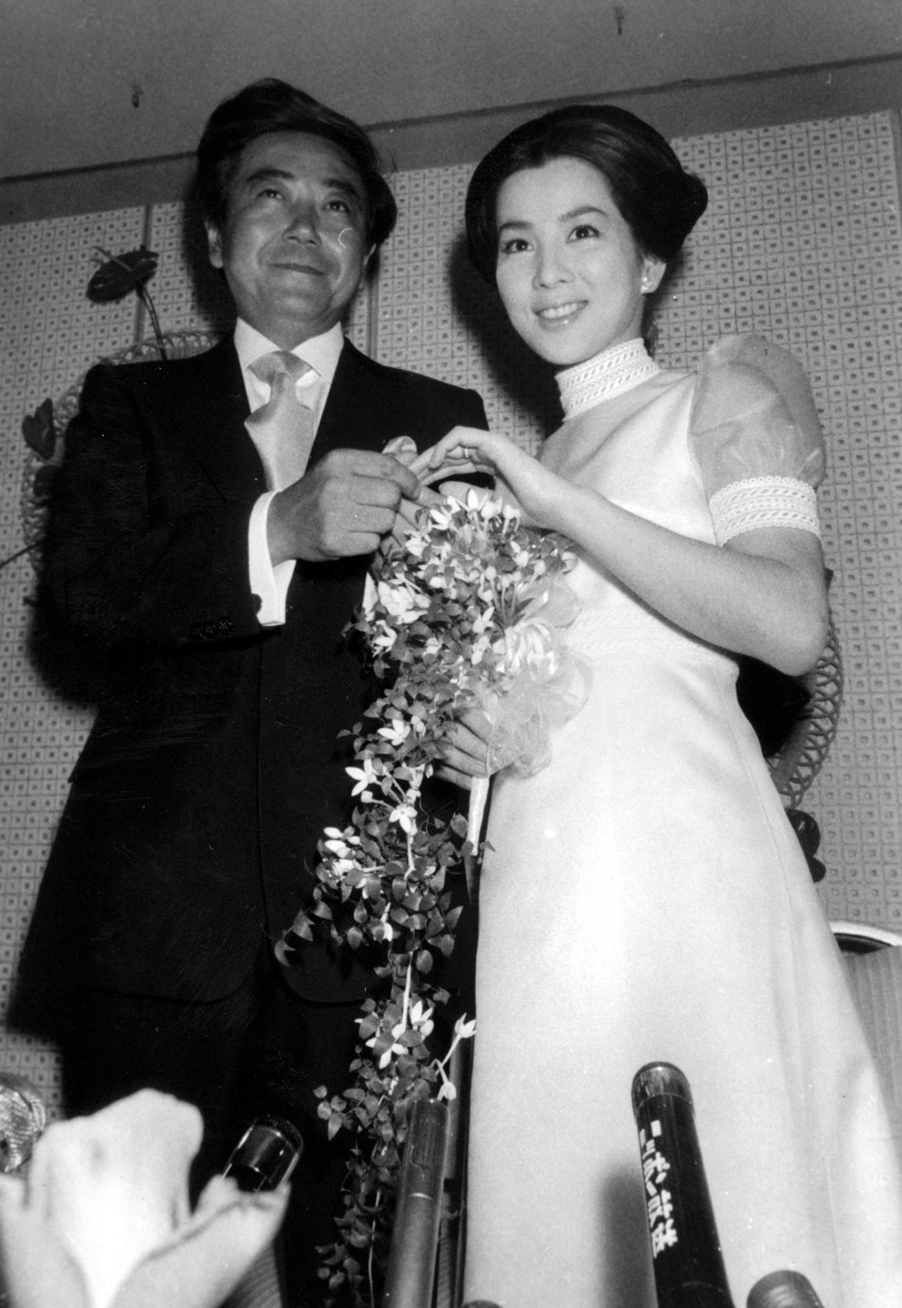 1973年8月、吉永小百合と15歳年上のプロデューサー岡田太郎氏との電撃結婚は世間をあっと言わせた