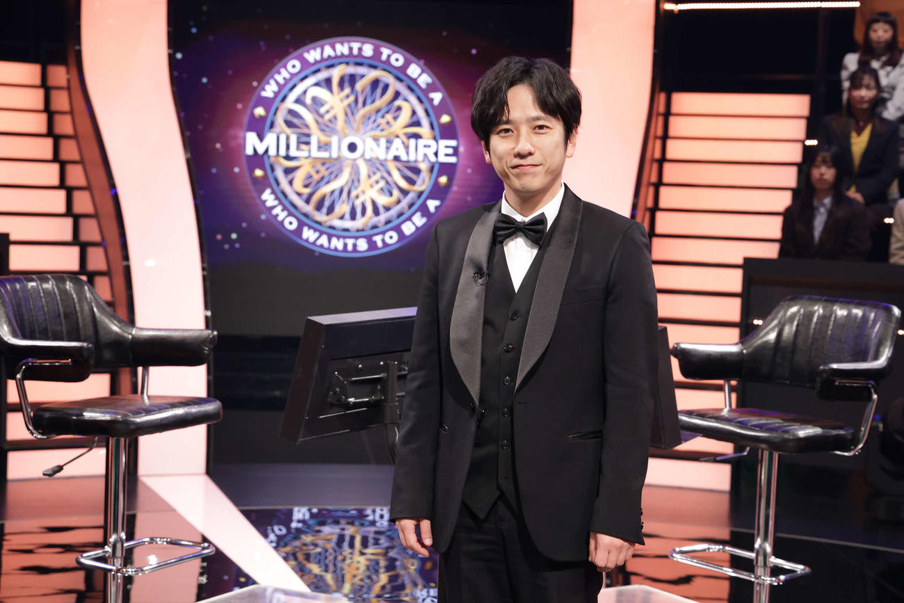 「クイズ＄ミリオネア」に出演する二宮和也（（C）フジテレビ）