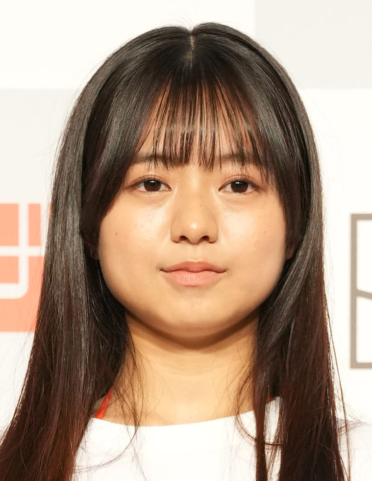 「ミスマガジン2023ベスト16お披露目イベント」に登壇した加藤綾乃