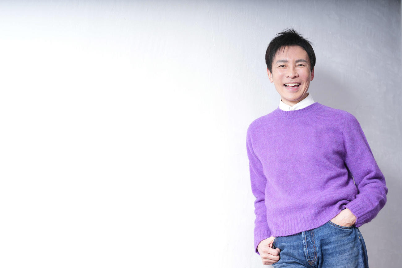 今年で紅白出場38回。70歳にしてこの格好良さと変わらぬ体型。郷ひろみが郷ひろみであるが故に出来ること。「美魔女」という言葉があるならば、まさに「美魔男」大晦日に魅せるパワフルなステージに乞うご期待！（撮影・たえ見朱実）
