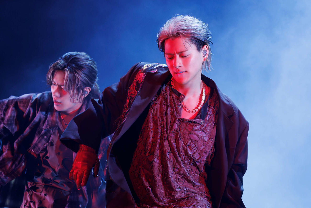 全国ライブツアー最終公演を行ったNumber＿iの神宮寺勇太（左）と平野紫耀（C）TOBE Co., Ltd.