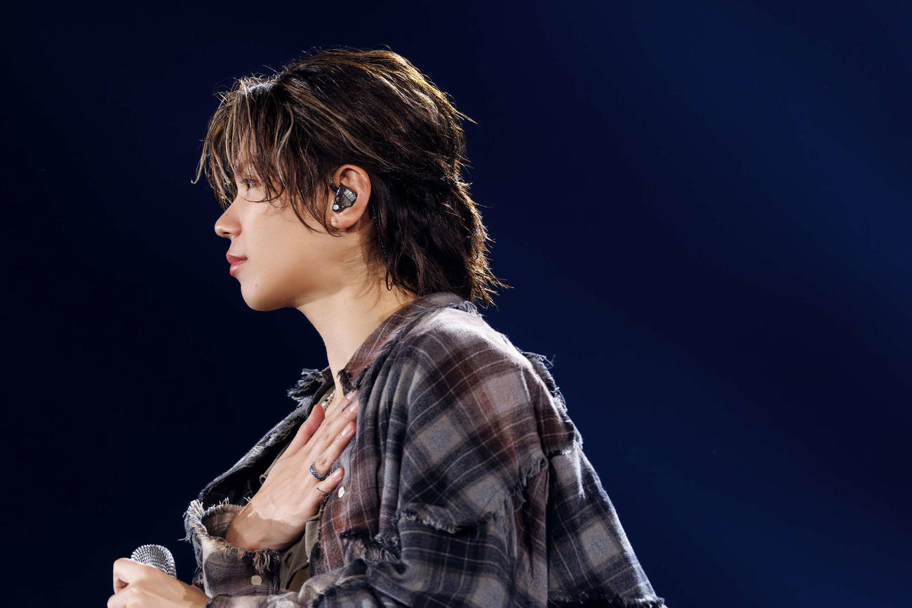 全国ライブツアー最終公演でパフォーマンスを披露するNumber＿iの神宮寺勇太（C）TOBE Co., Ltd.