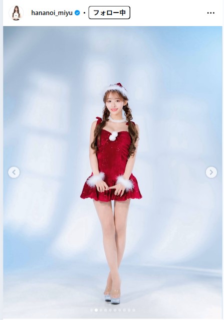 セクシーサンタコス全身ショット（花乃衣美優のインスタグラムから）