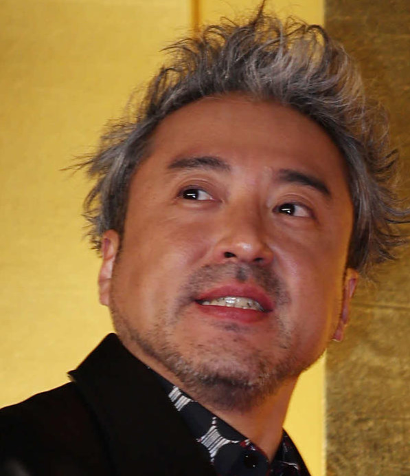 ムロツヨシ（2024年撮影）