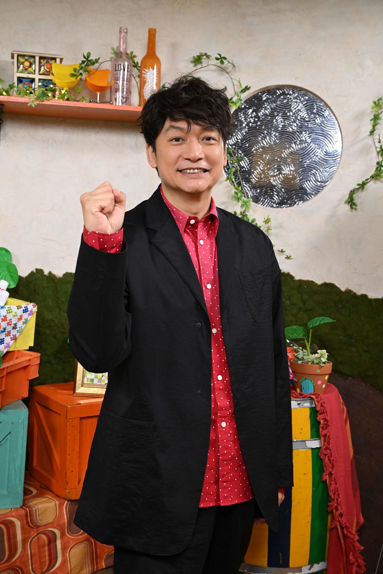 新レギュラー番組「しんごの芽（芽は絵文字）」に出演する香取慎吾