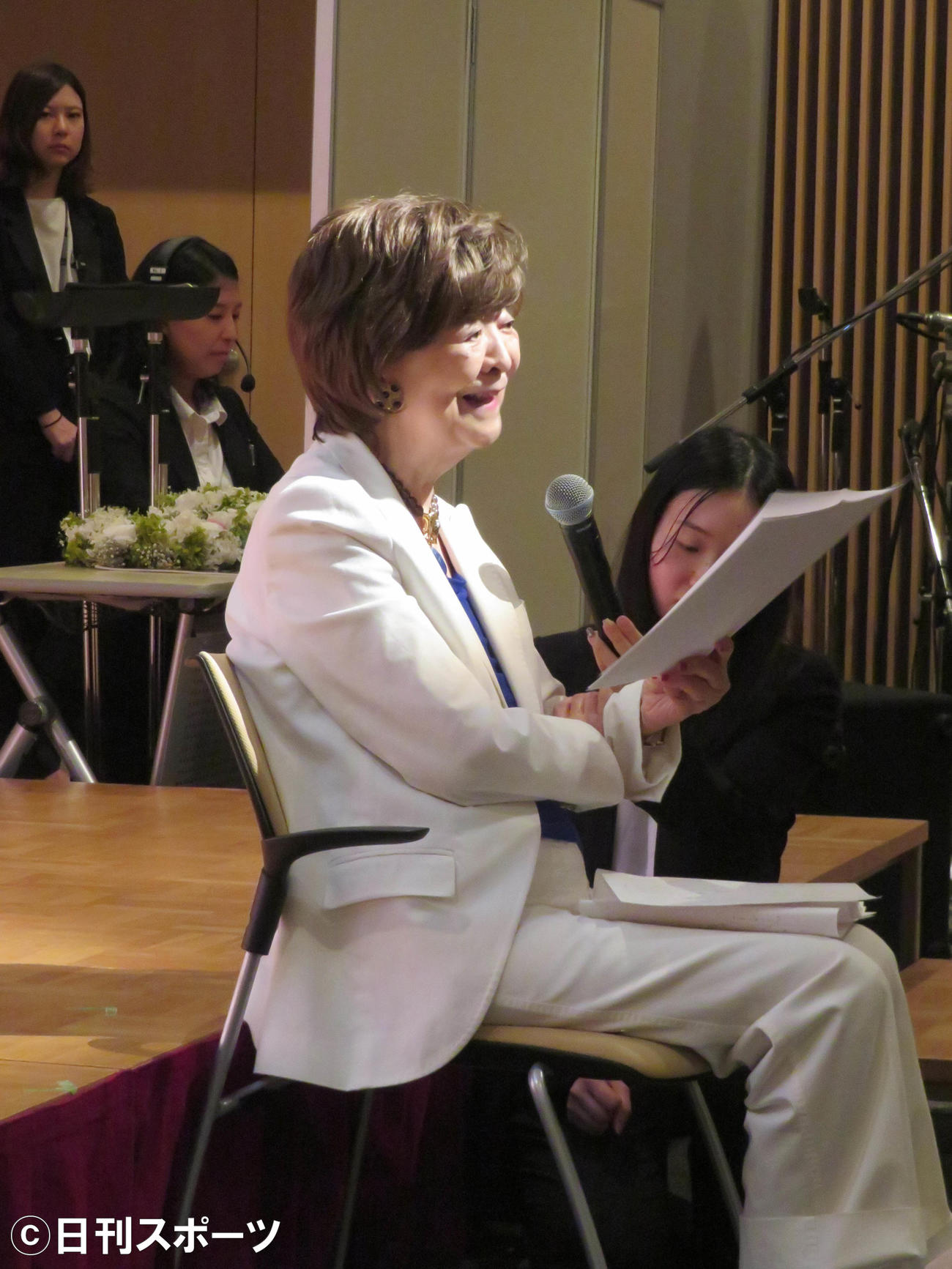 「看護の日・看護週間」のイベントに出席した内館牧子さん