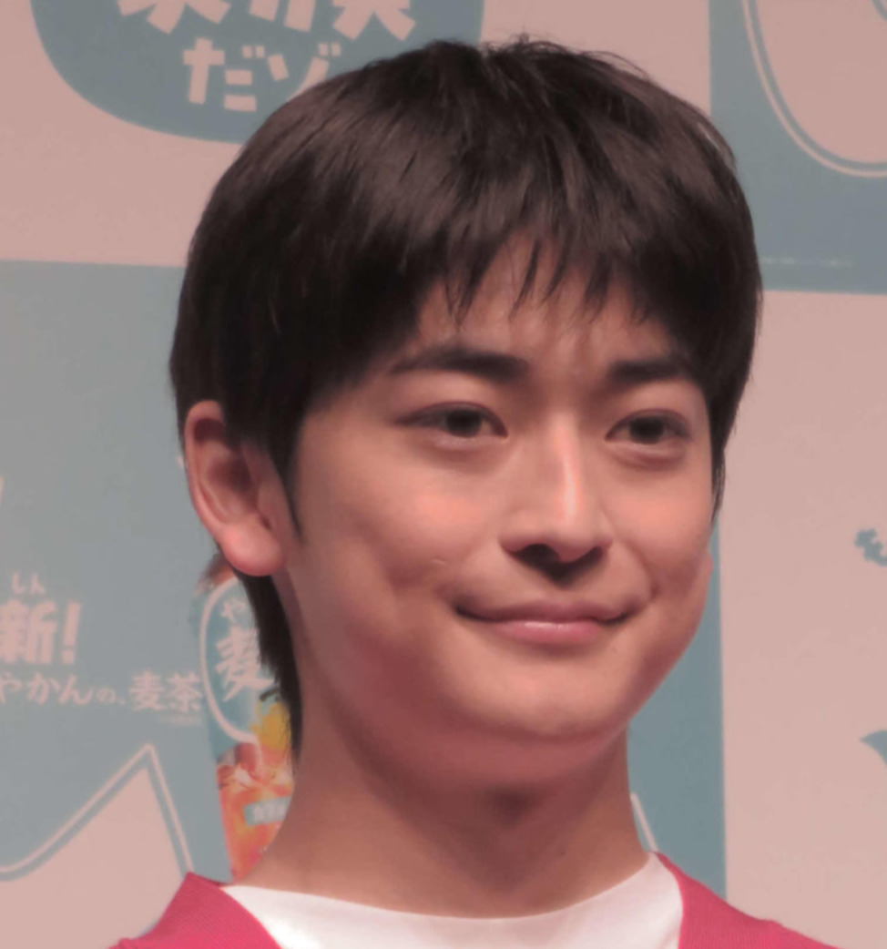 高橋文哉（2025年4月撮影）