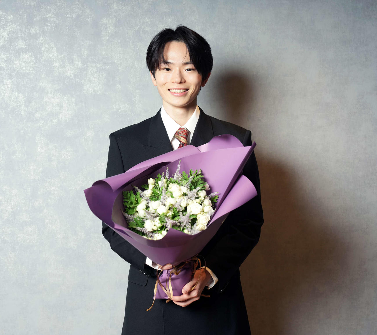 新人賞を受賞し笑顔を見せる林裕太（撮影・たえ見朱実）