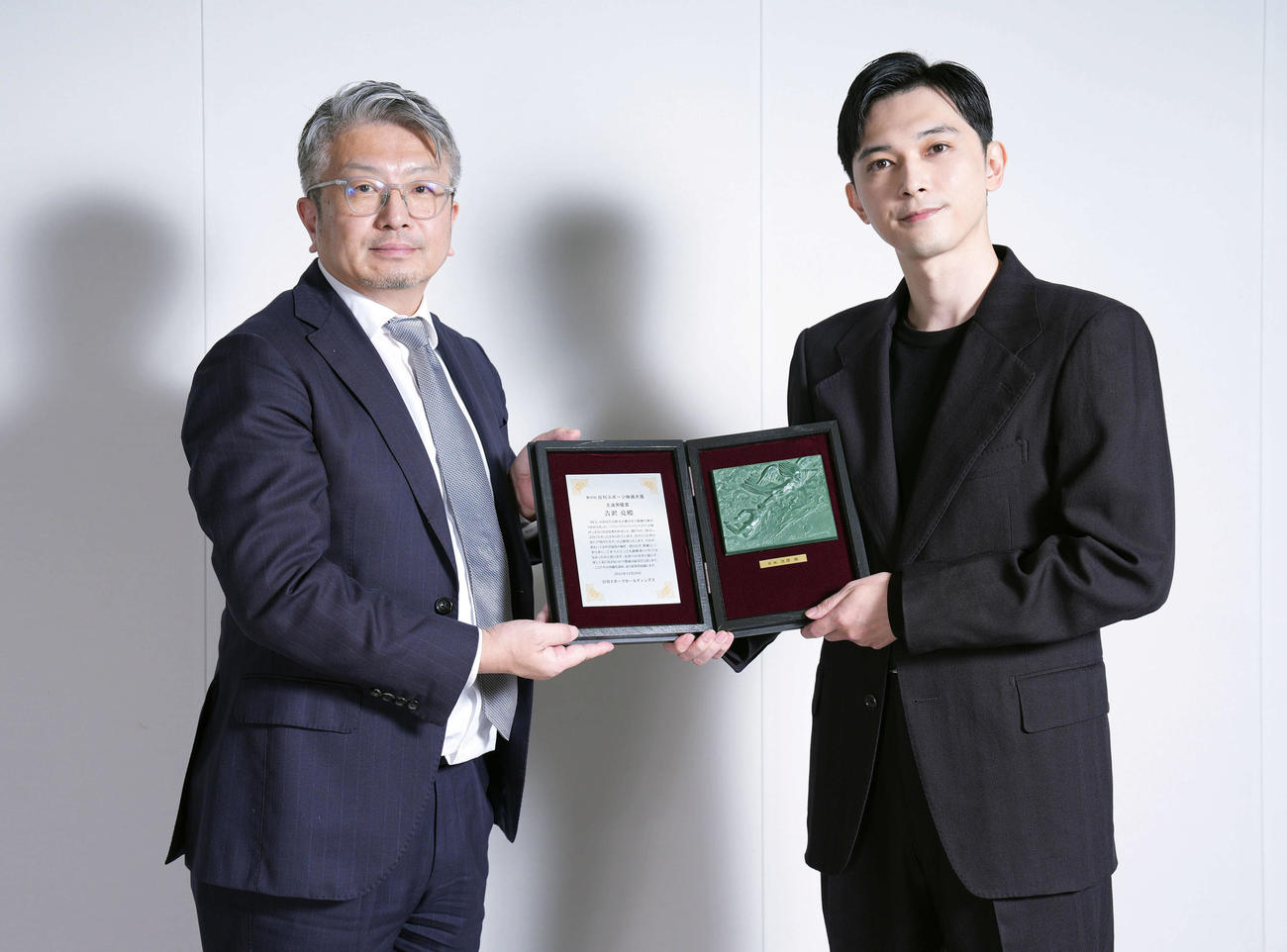 主演男優賞を受賞した吉沢亮（撮影・たえ見朱実）