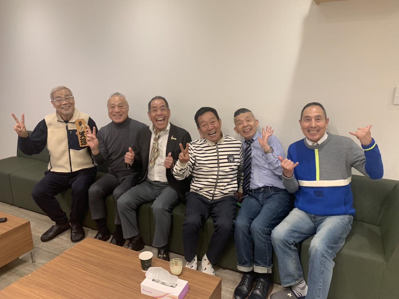 「ザ・ぼんち」里見まさとのXから