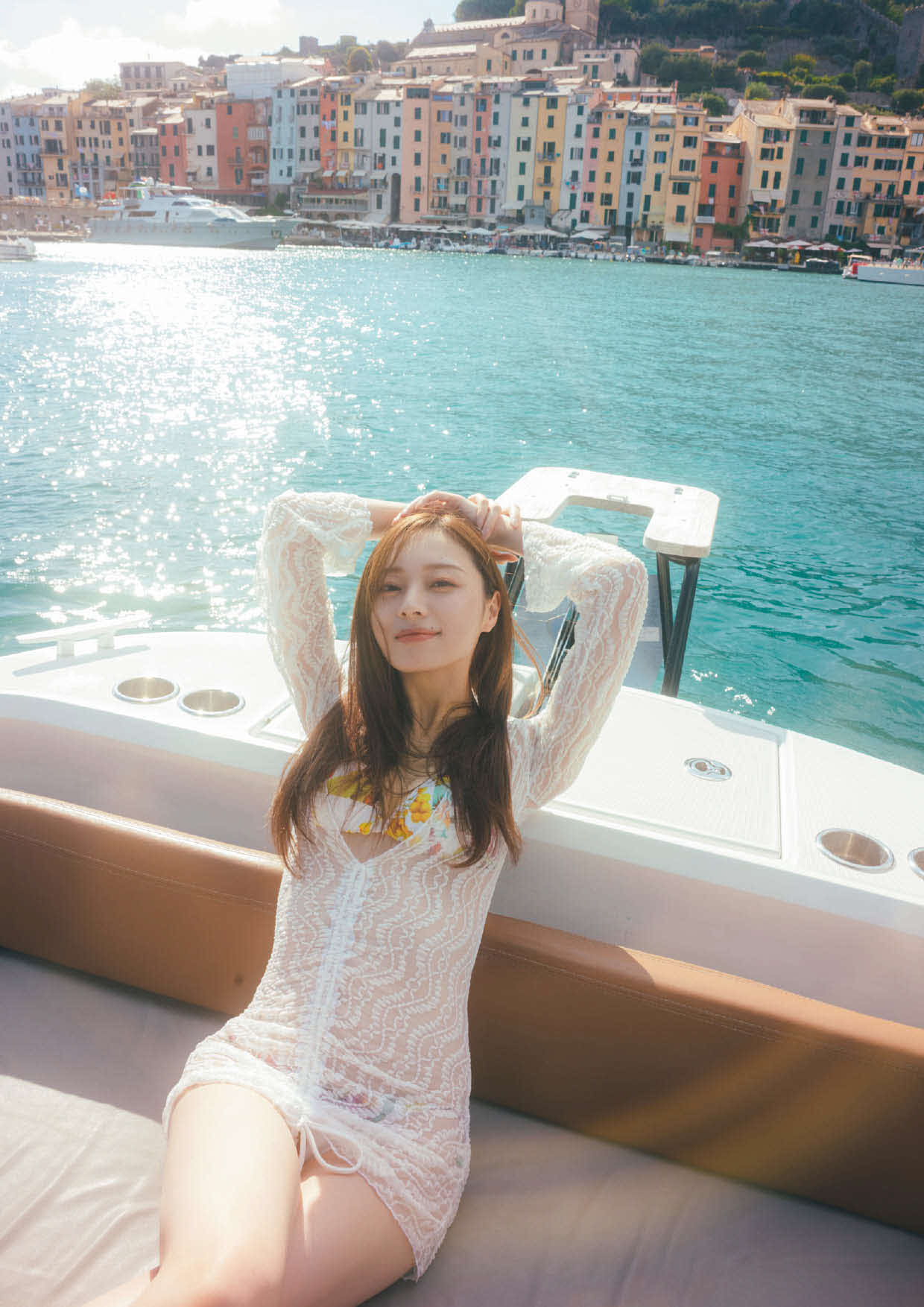 公開された乃木坂46梅澤美波セカンド写真集の先行カット第8弾（東京祐氏撮影）