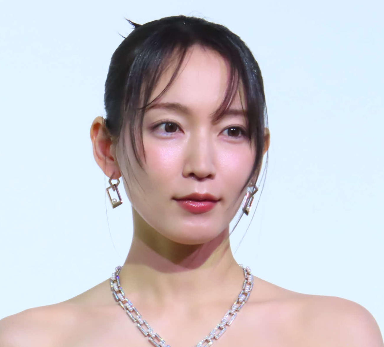 吉岡里帆（2025年撮影）
