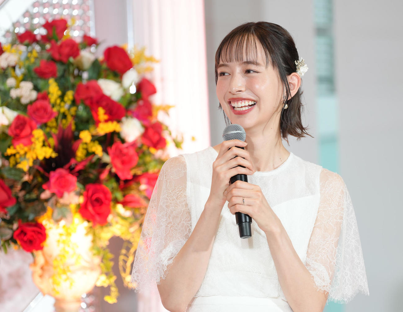 ドラマについて笑顔で語る井桁弘恵（撮影・足立雅史）