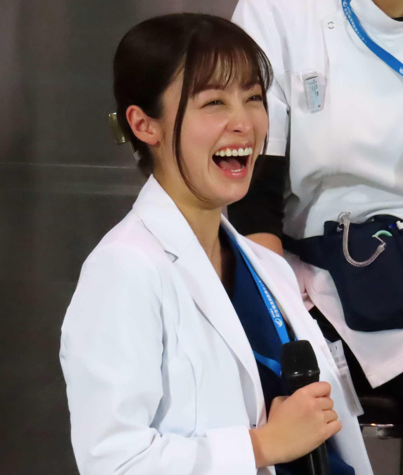 「ヤンドク！」記者会見に出席した橋本環奈