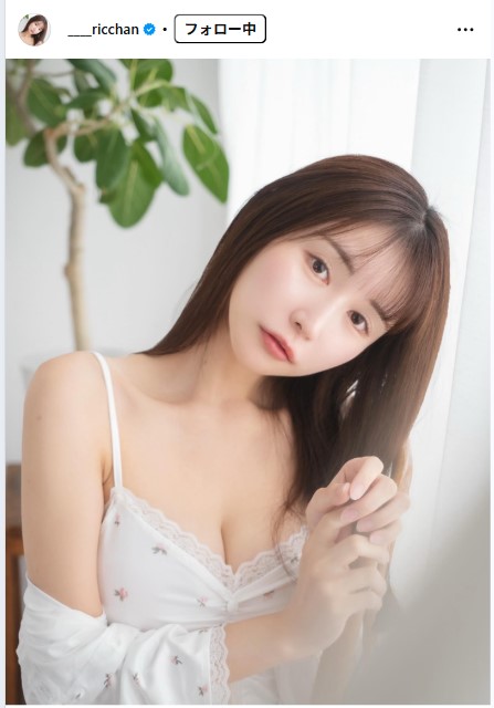 藍野りなのインスタグラムから