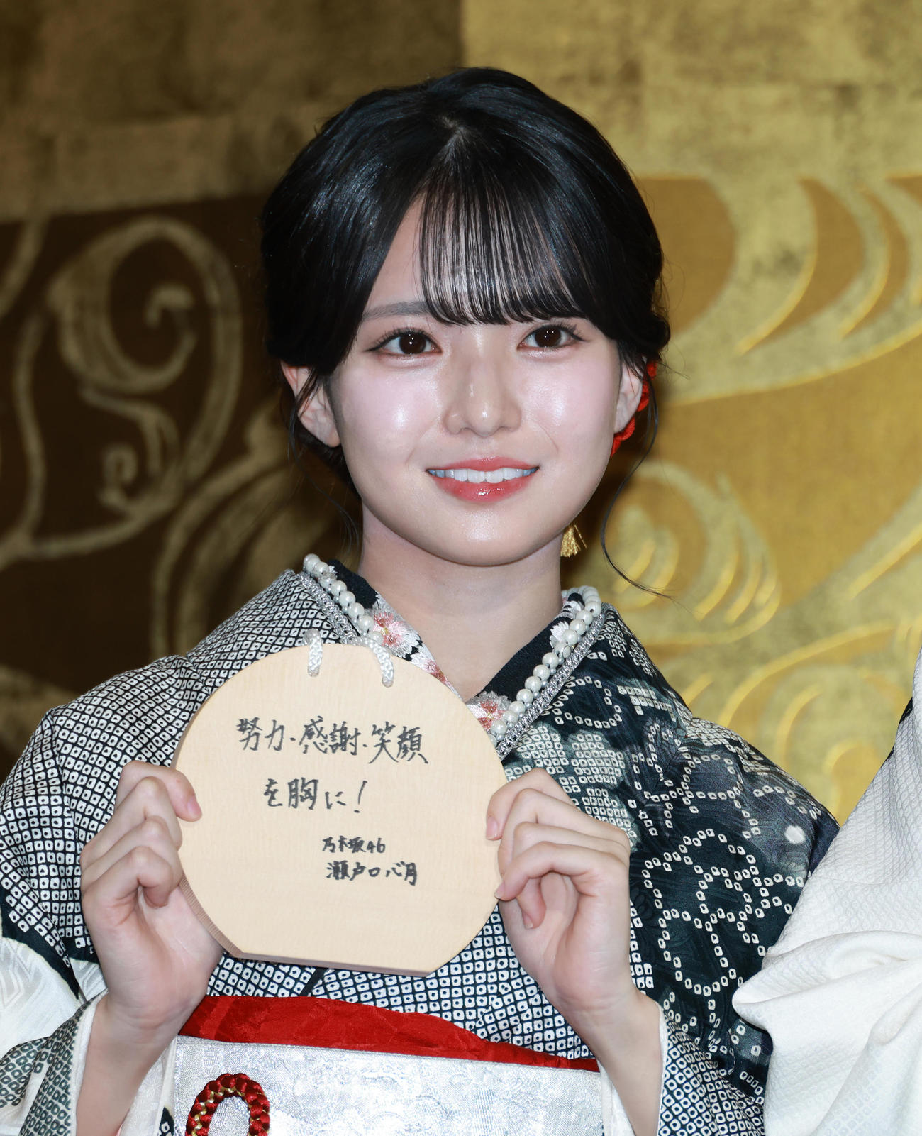 絵馬に書いた目標を披露する乃木坂46瀬戸口心月（撮影・中島郁夫）