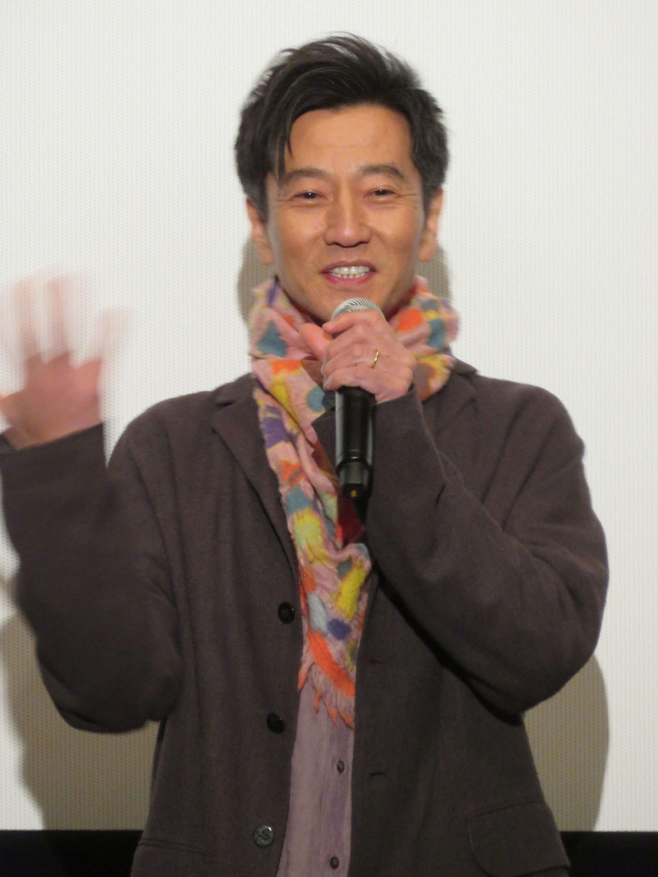 映画「津田寛治に撮休はない」新春先行上映舞台あいさつに登壇した津田寛治（撮影・村上幸将）