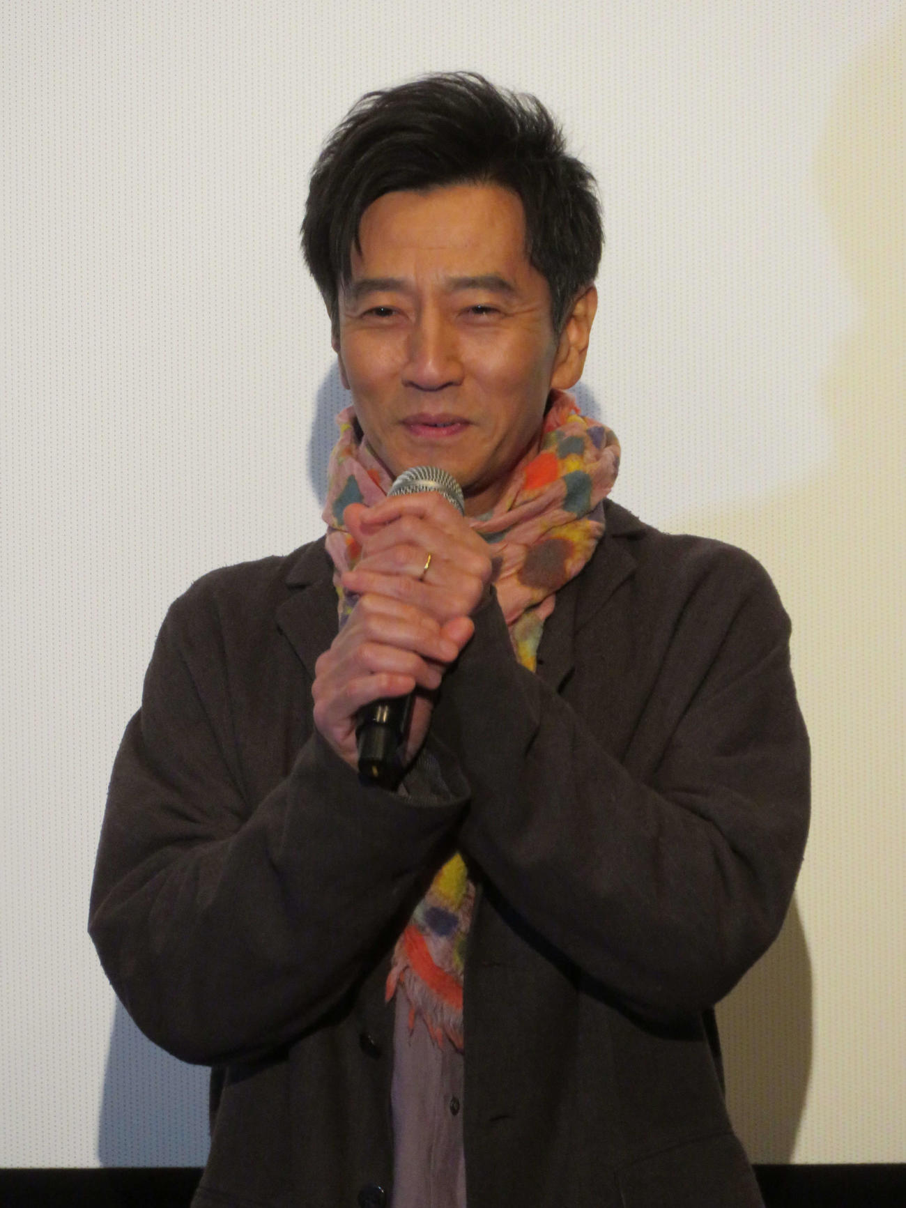 映画「津田寛治に撮休はない」新春先行上映舞台あいさつに登壇した津田寛治（撮影・村上幸将）