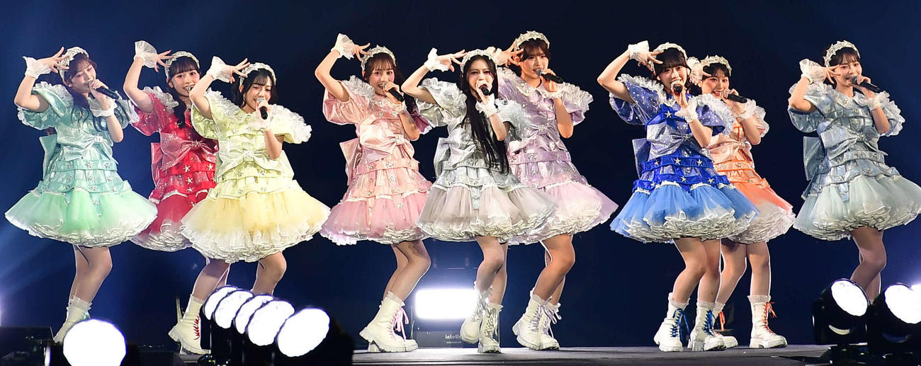 「KAWAII LAB. COLLECTION produced by TGC」に出演したMORE STAR（撮影・松尾幸之介）