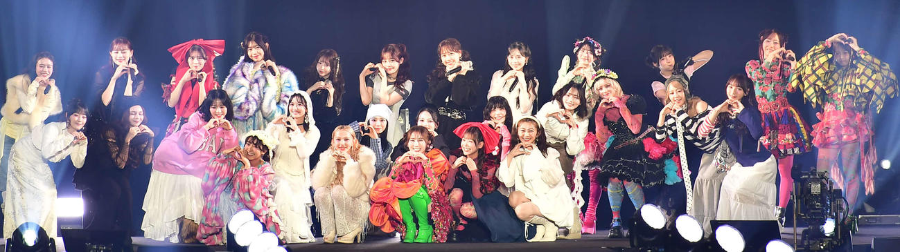 「KAWAII LAB. COLLECTION produced by TGC」に出演したKAWAII LAB.所属のアイドルたち（撮影・松尾幸之介）