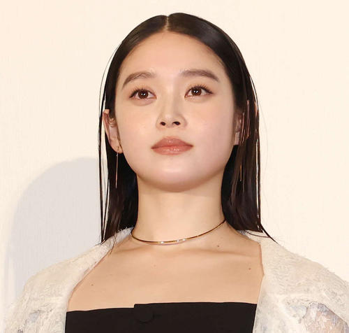 「ばけばけ」トキの「挟まってます」ネット反応　キスはお預け　ヘブンの正座＆下駄に嫌な予感!?