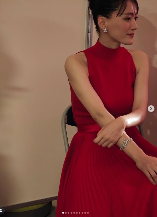 綾瀬はるかスタッフのインスタグラムから