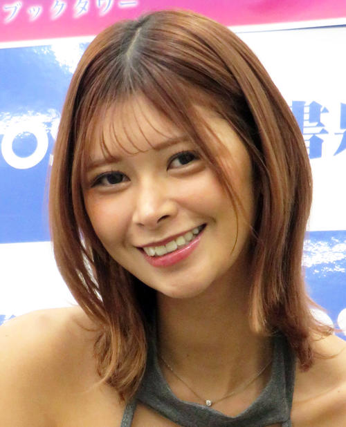 22歳Ｉカップグラドル「さすがに良すぎるよね？」黒レザービキニショットに「エロカッコの極み」