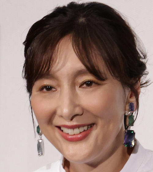 生田智子　夫の中山雅史氏のファンだった亡き父「スクラップブックみたいに新聞の記事を貼って」