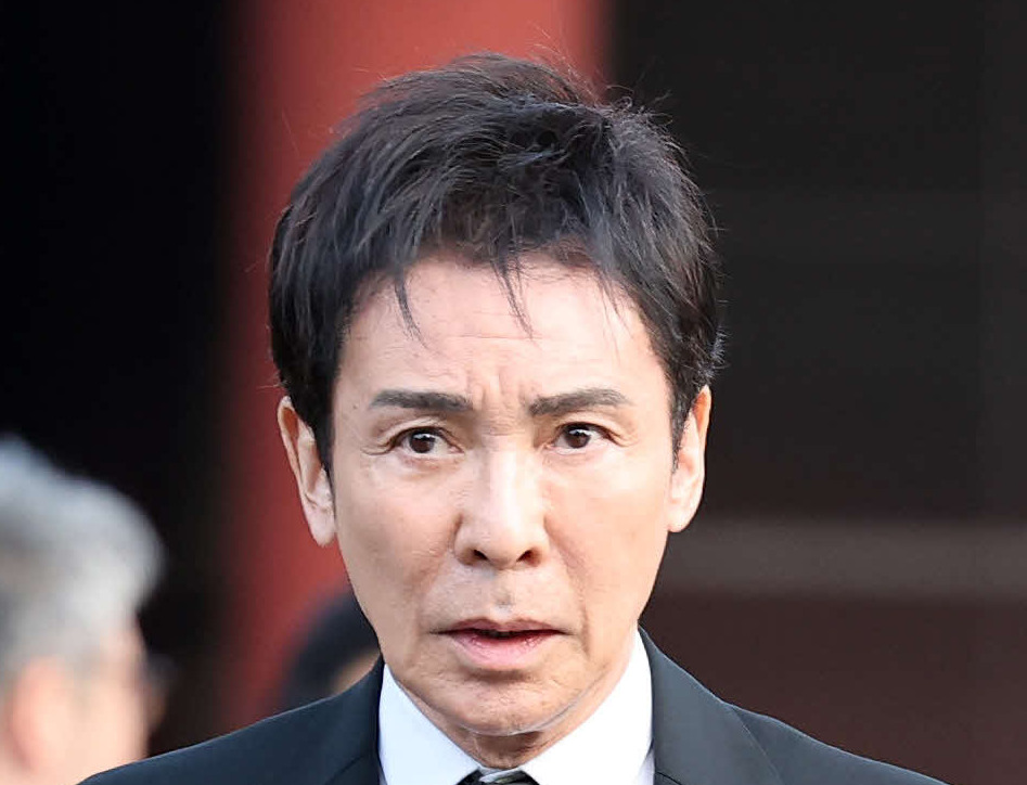 郷ひろみ（2025年8月撮影）