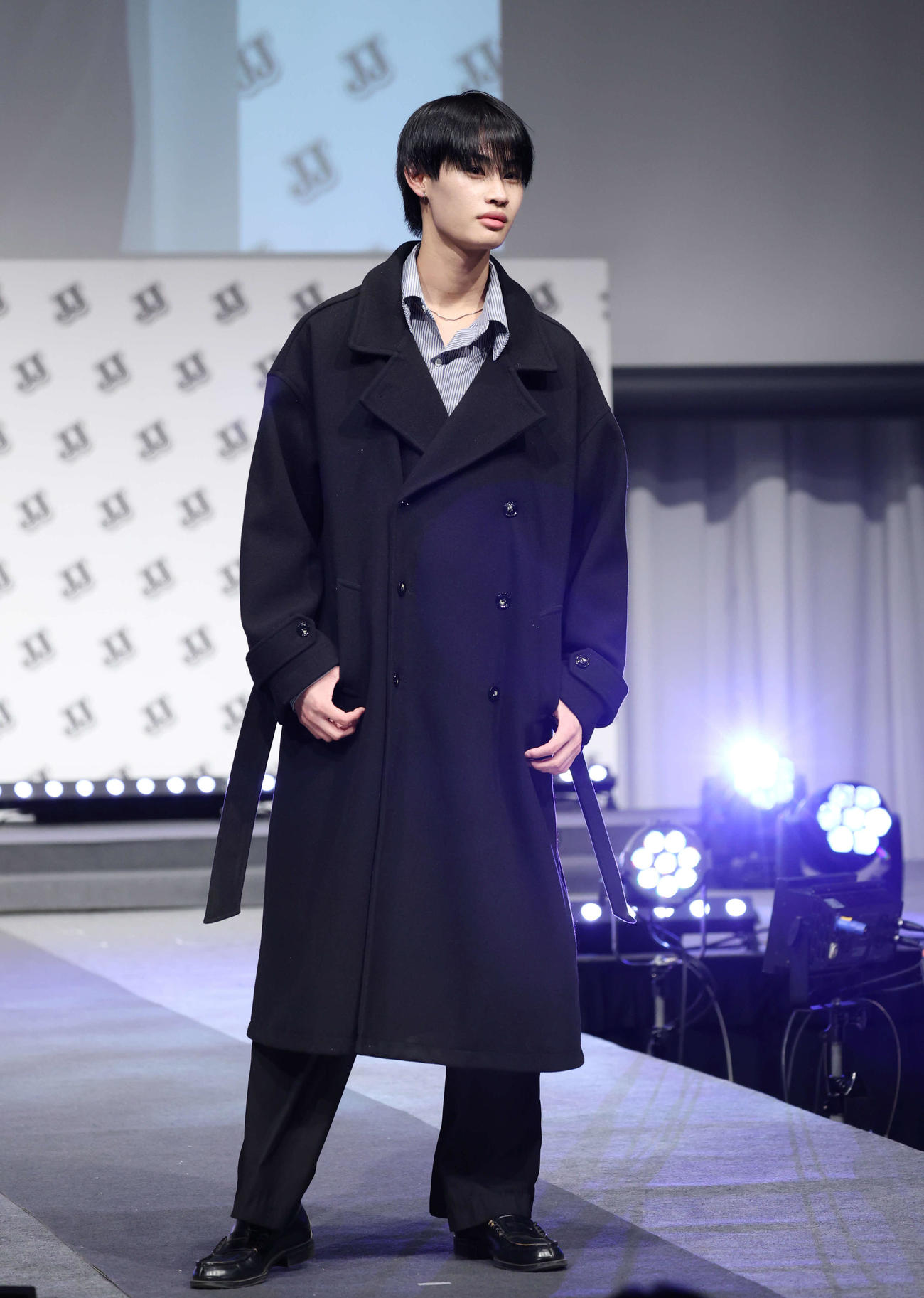 ファイナリストお披露目イベントでデート服で登場する齋藤柚希（撮影・増田悦実）