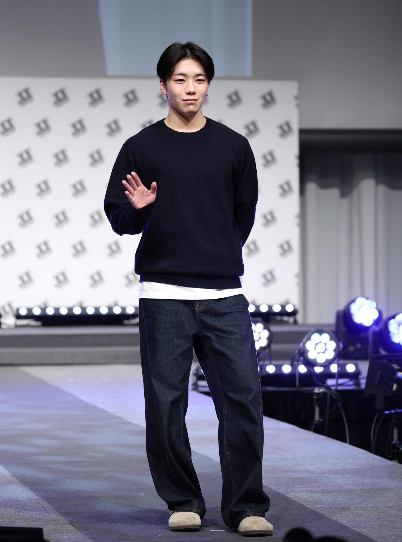 ファイナリストお披露目イベントでデート服で登場するJJ編集部枠選出の宮副蓮（撮影・増田悦実）