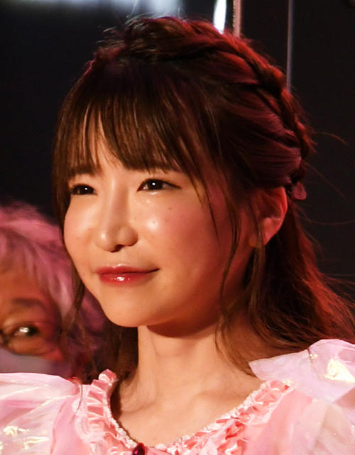 大食い女王もえのあずき、ビキニ姿でサウナ満喫　桃色に染まった素肌に「セクシーサンキュー！」