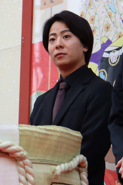 中村鶴松容疑者が出演中の「新春浅草歌舞伎」配役変更を発表　建造物損壊の疑いで逮捕