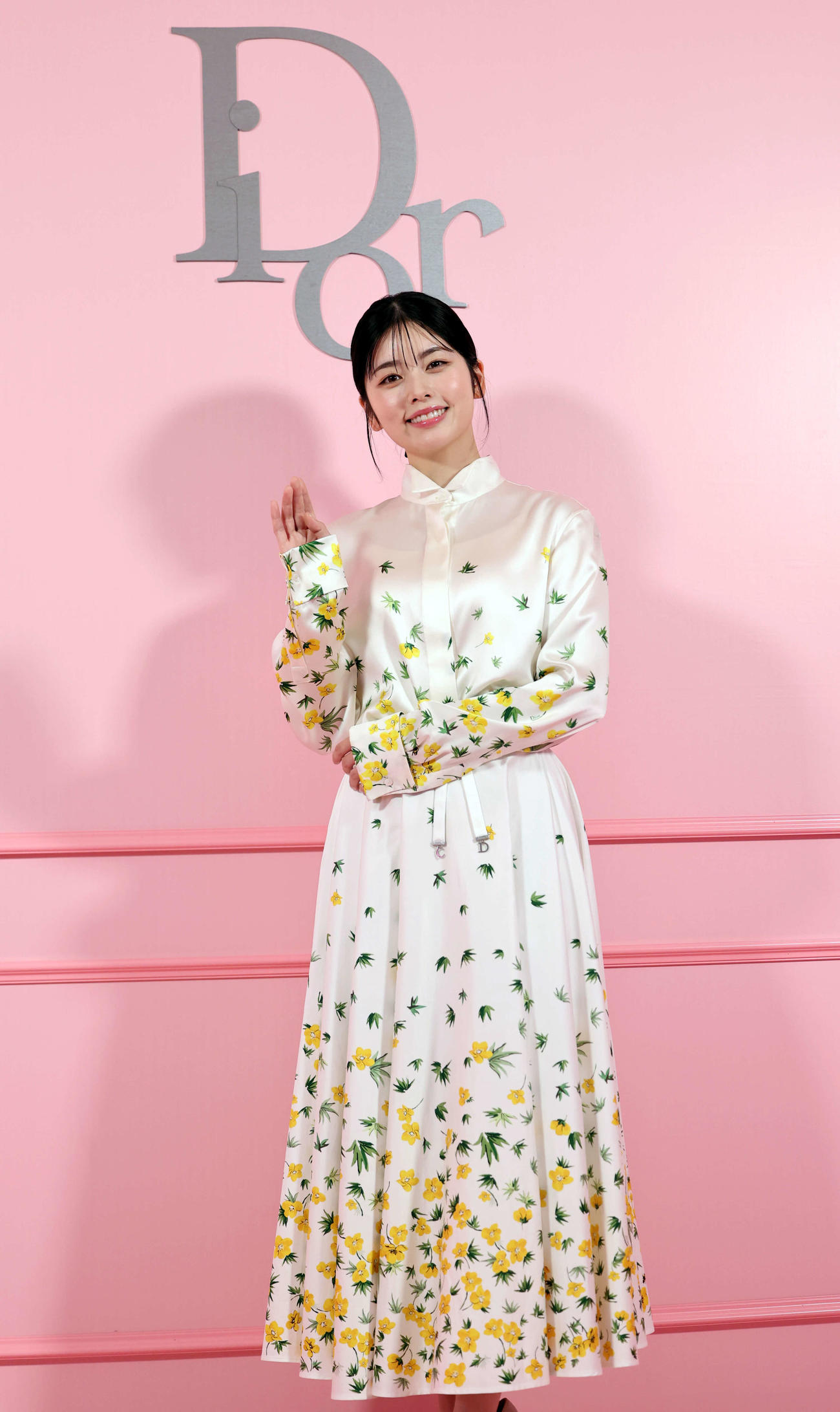 「ディオール・アディクト・キャンデイ・ショップ」オープニングプレビューに登場した小芝風花（撮影・浅見桂子）